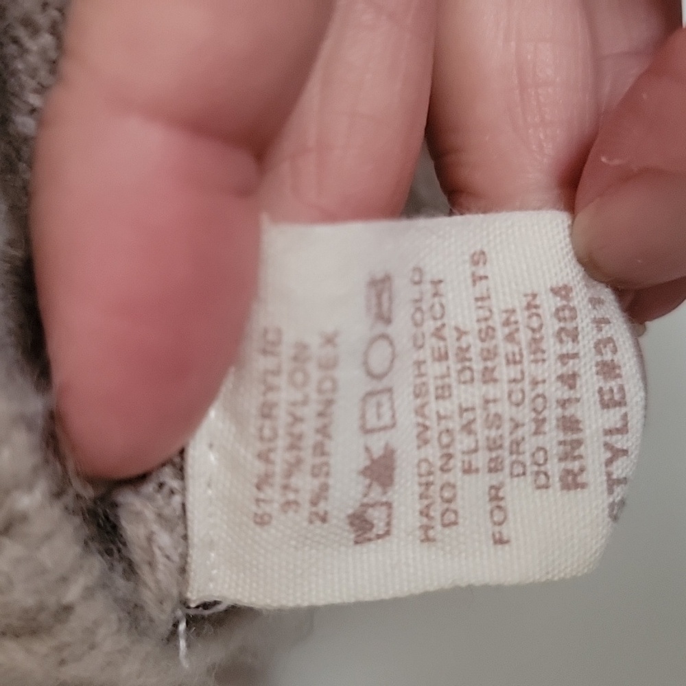 Hem & Thread Sweater - Picture 5 of 7